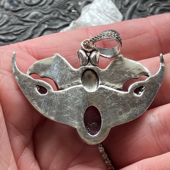 Halloween Flying Vampire Bat Amethyst Gemstone Crystal Pendant - Picture 5 of 7